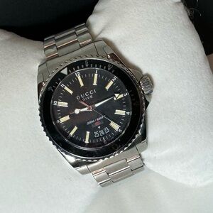 ✨Gucci ✨Dive Watch 200m/660ft Stainless Steel Men’s Watch